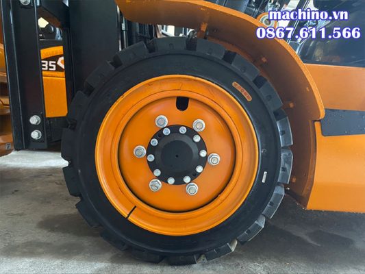 Lốp đặc xe nâng