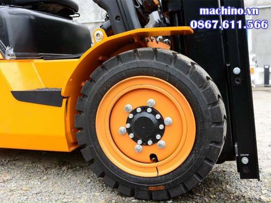 Lốp xe nâng