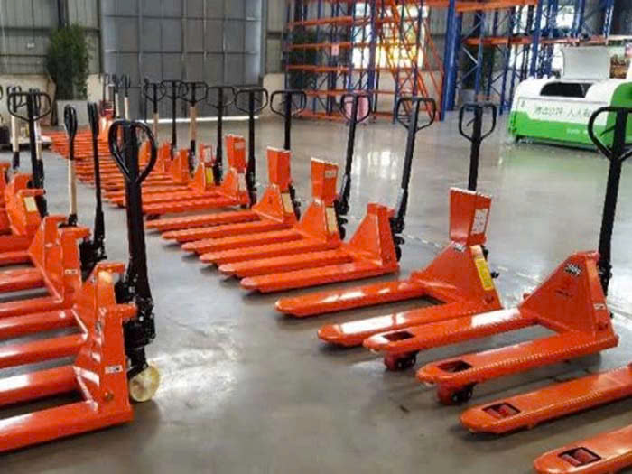 Xe nâng tay gắn cân điện tử luôn sẵn hàng